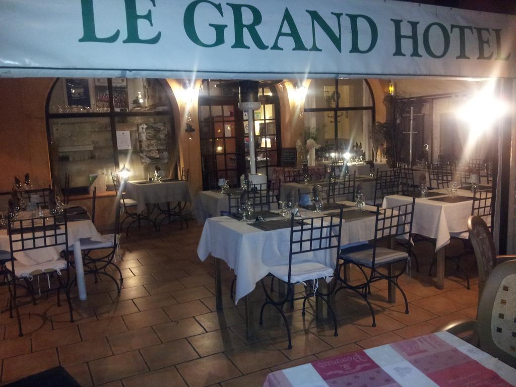 Le Grand Hotel Aups Εξωτερικό φωτογραφία