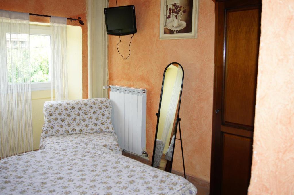 Le Grand Hotel Aups Δωμάτιο φωτογραφία