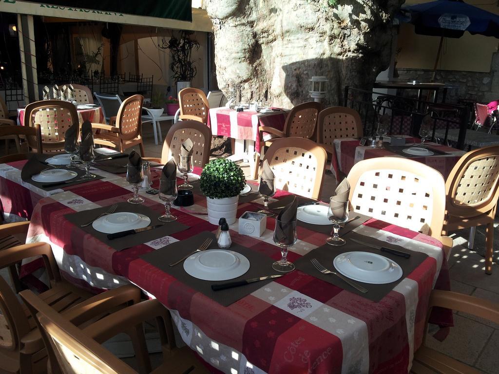 Le Grand Hotel Aups Εξωτερικό φωτογραφία